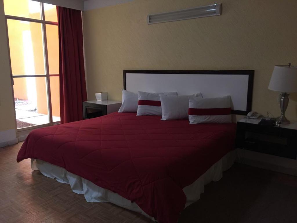 Hotel Del Valle Inn Pachuca Exteriör bild