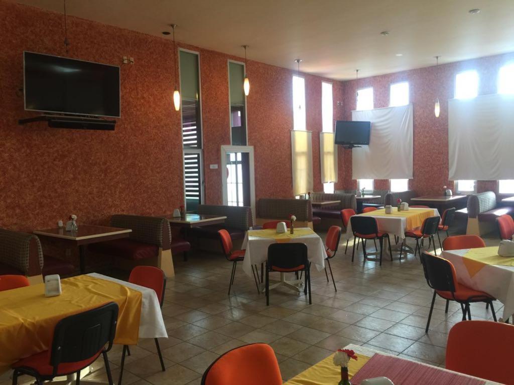 Hotel Del Valle Inn Pachuca Exteriör bild